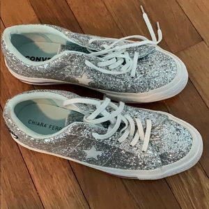 Silver Glitter Converse  by chiara fetragni